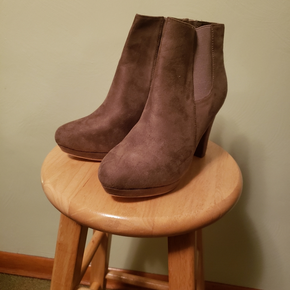 Booties!!💙